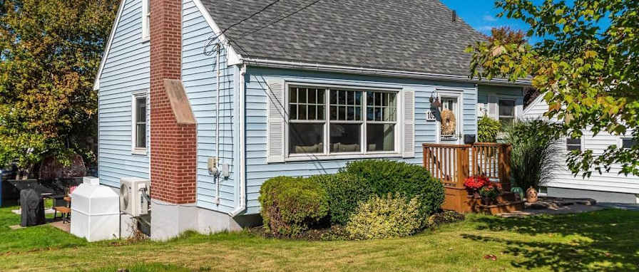 Photo of James's room