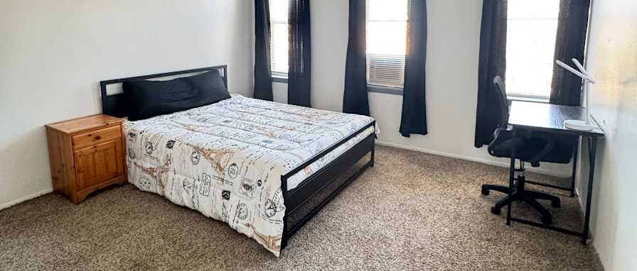 Photo of PadSplit's room