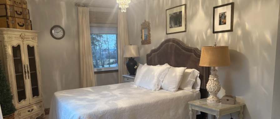 Photo of Murray's room