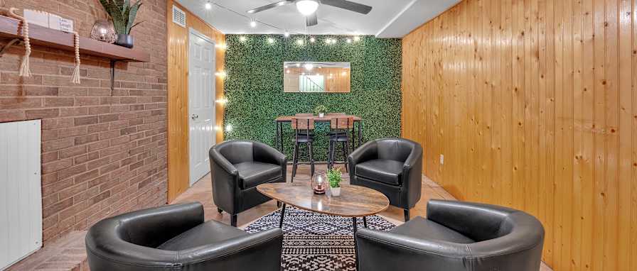 Photo of lifedoorrentals's room