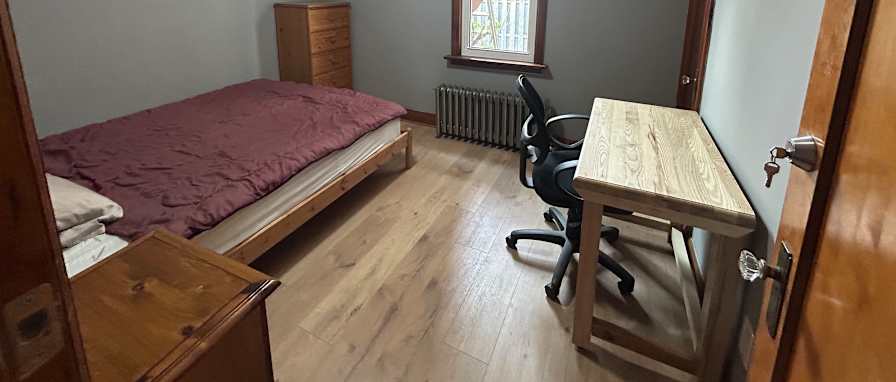 Photo of Crystal's room