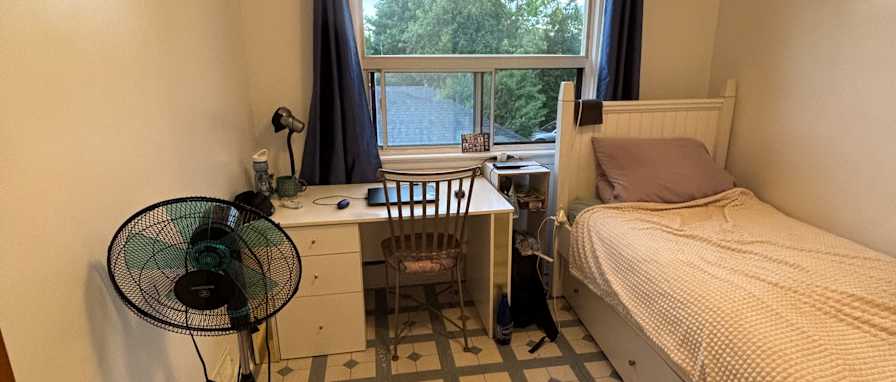 Photo of Elizabeth's room