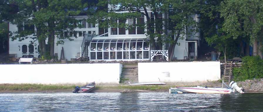 thomas Little's room