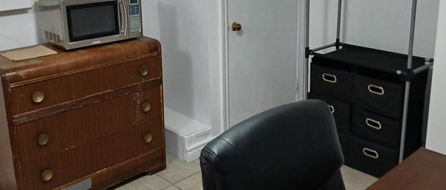 Photo of Andrew Hwang's room