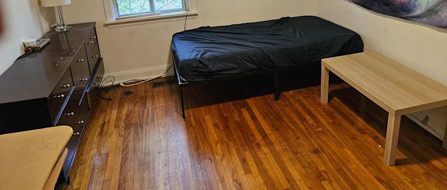 Photo of Achilles's room