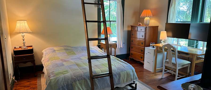 Photo of Rosemarie's room
