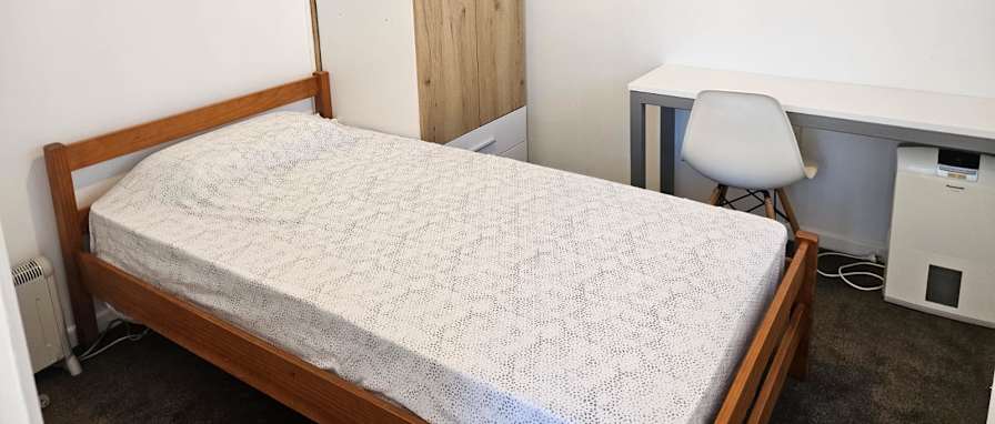 Photo of Farzad's room