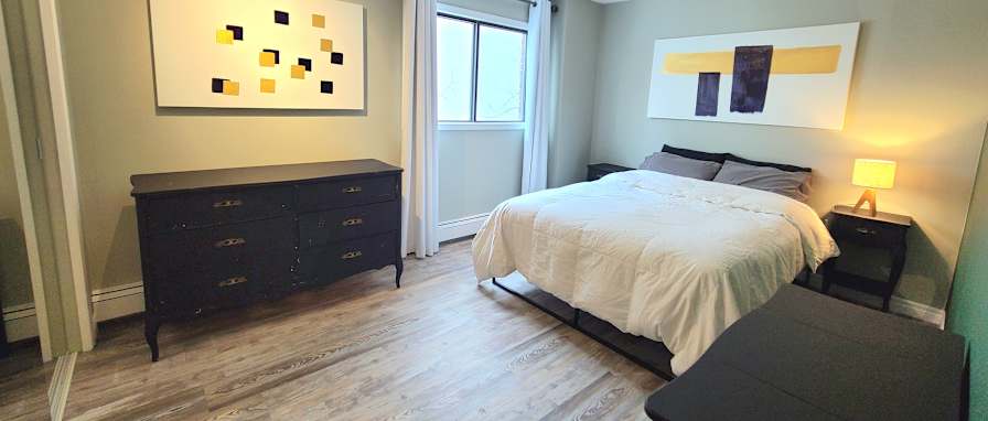 Photo of Gordon's room