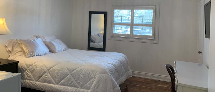 Photo of LV's room