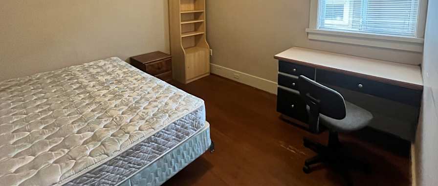 Photo of Julian's room