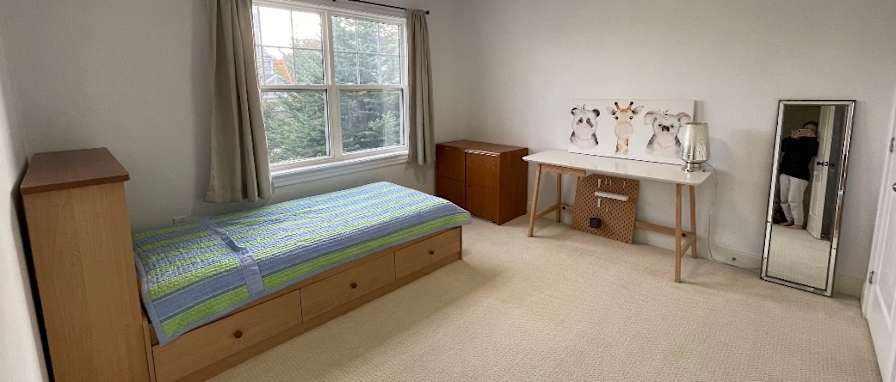 Photo of Paul Crewe's room