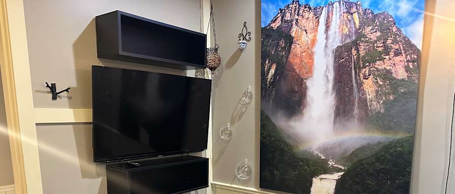 Photo of Erika Zonderland's room