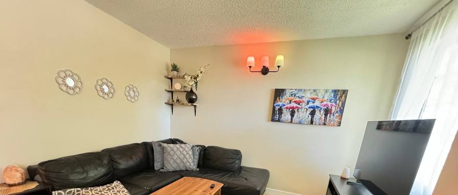 Photo of Taylor's room