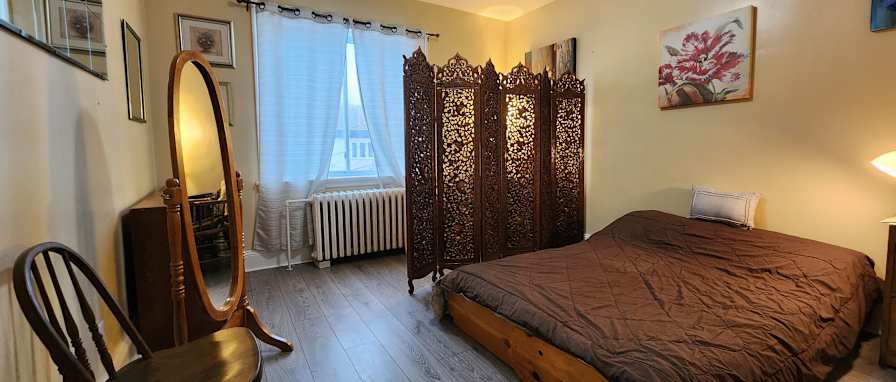 Photo of Bernard's room