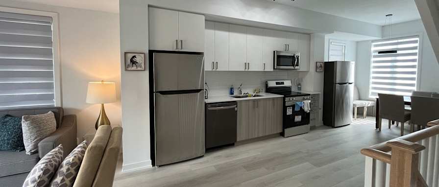 All-Females home's room