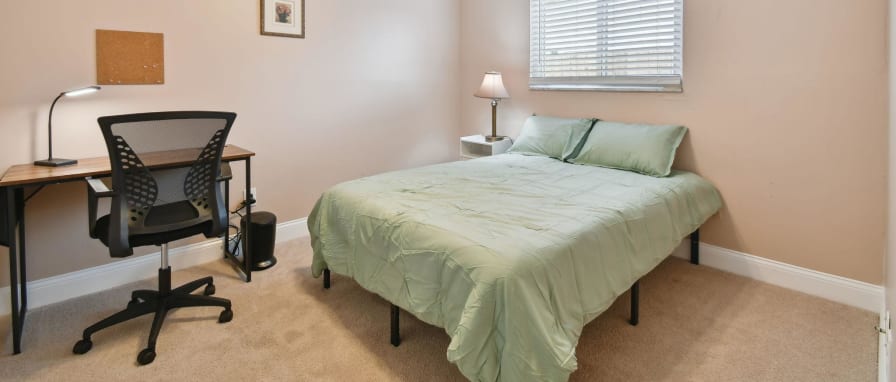 Rooms for rent near me  Rooms for rent, Affordable rooms, Rent