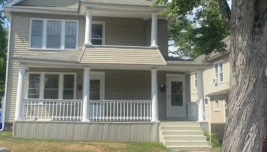 Private room to rent in share house Elsie Street, S...