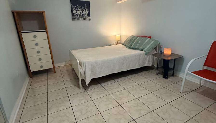 Hannah Nguyen's room