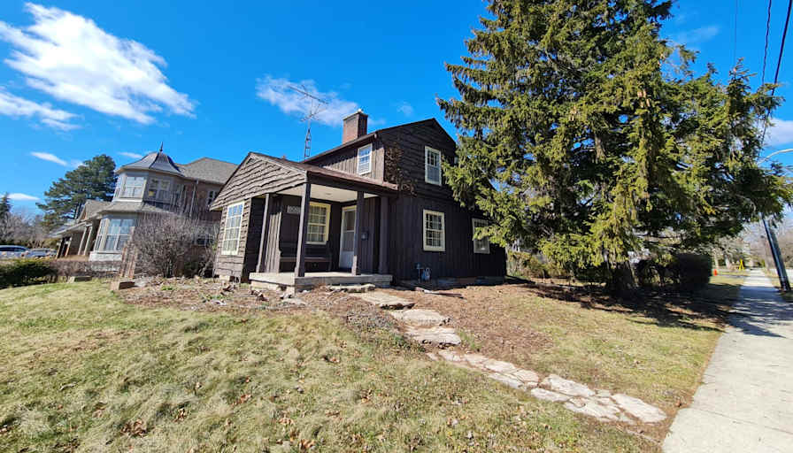 Photo of Salman's room