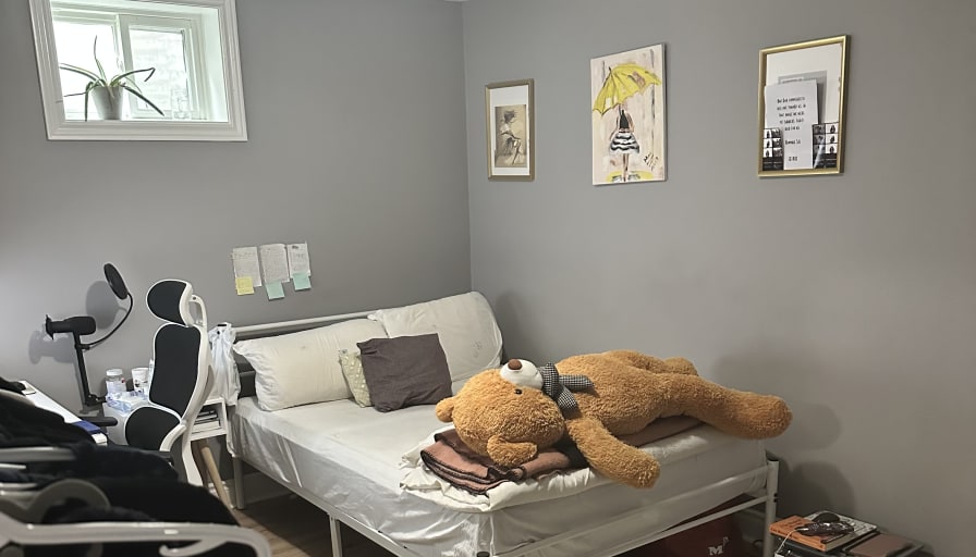 Photo of Mojisola's room