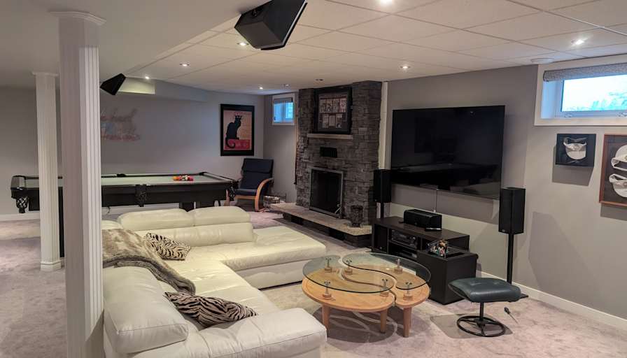 Darin MacFarlane's room