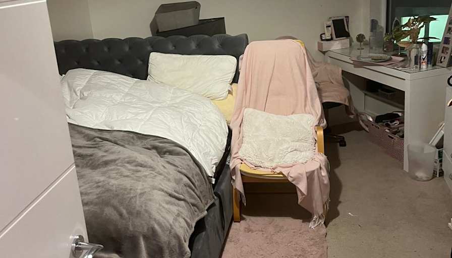 Photo of Jon's room