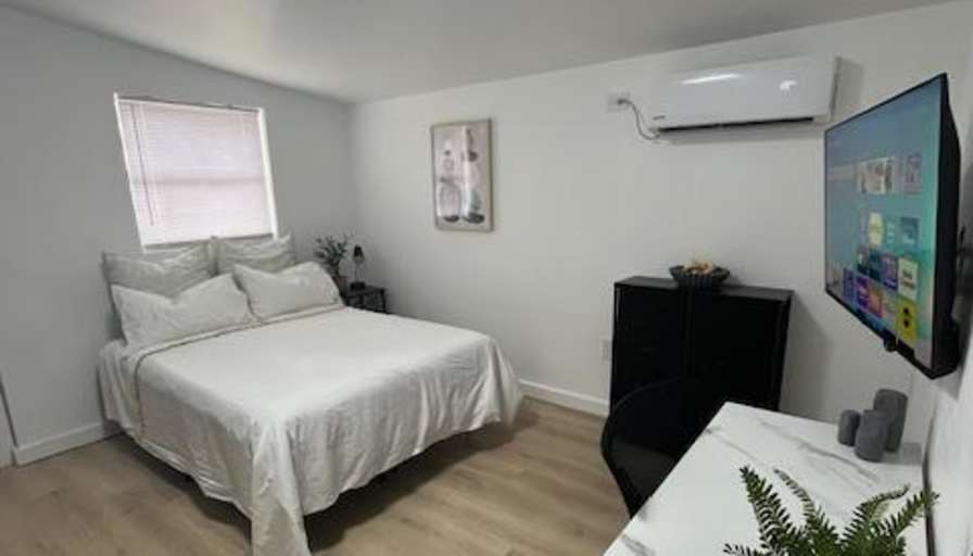 Photo of PadSplit's room