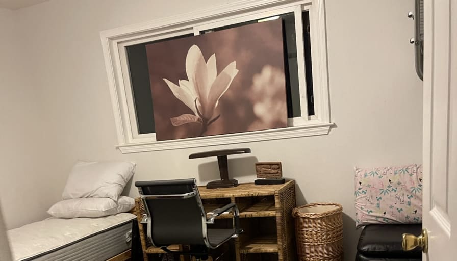 Photo of Lana's room