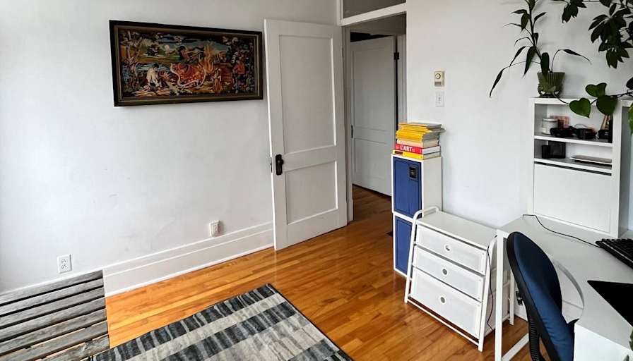 Vanessa Lakhdar's room