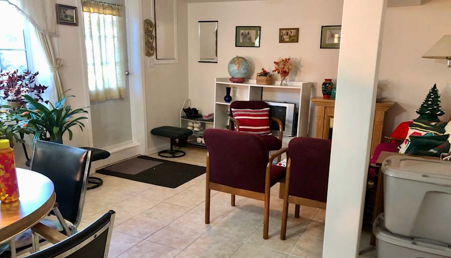 Photo of Annie Dalayon's room