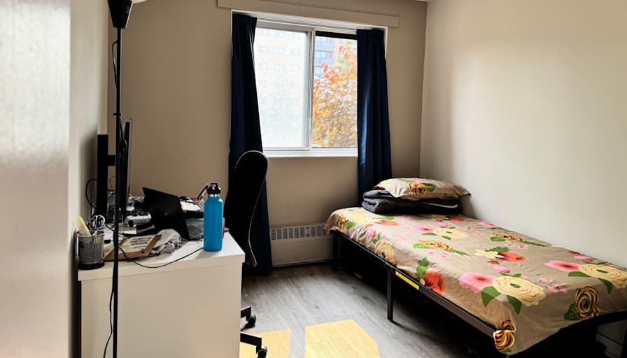 Photo of Kapil's room