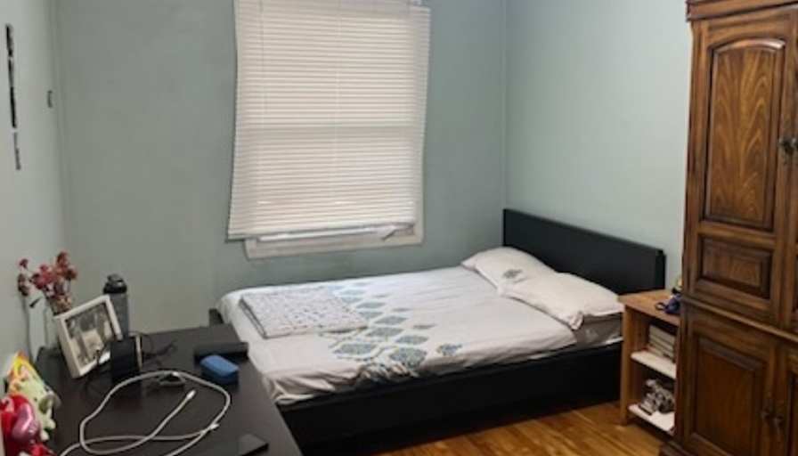 Photo of Hank's room