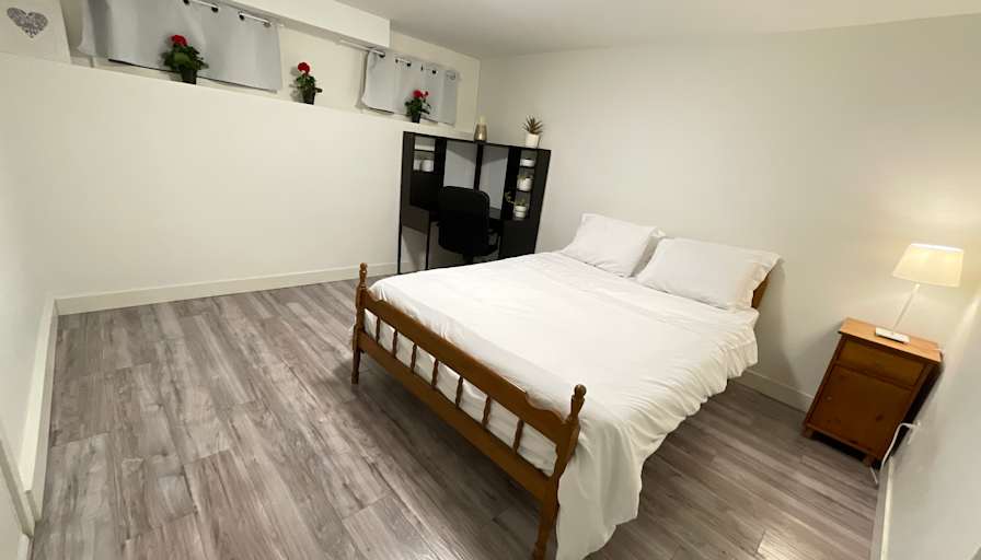 Photo of Nav's room