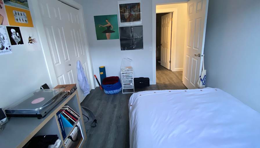 Linnea Irvine's room