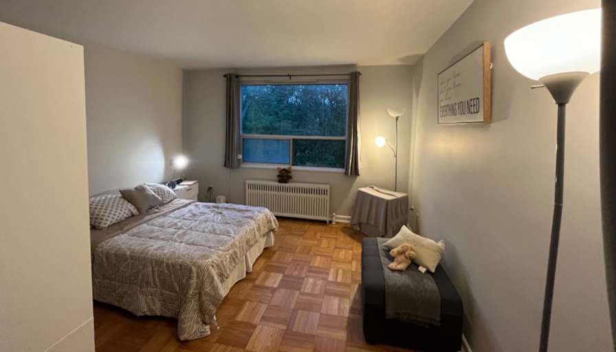Room share to rent Oxton Avenue, Midtown, Ontario M5... Roomies.ca