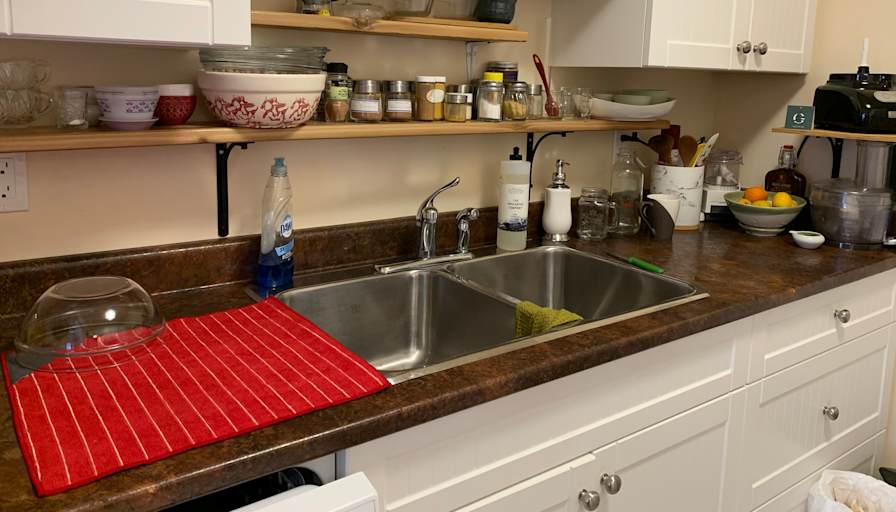 Marie Raymonde Joceline Dupuis's room