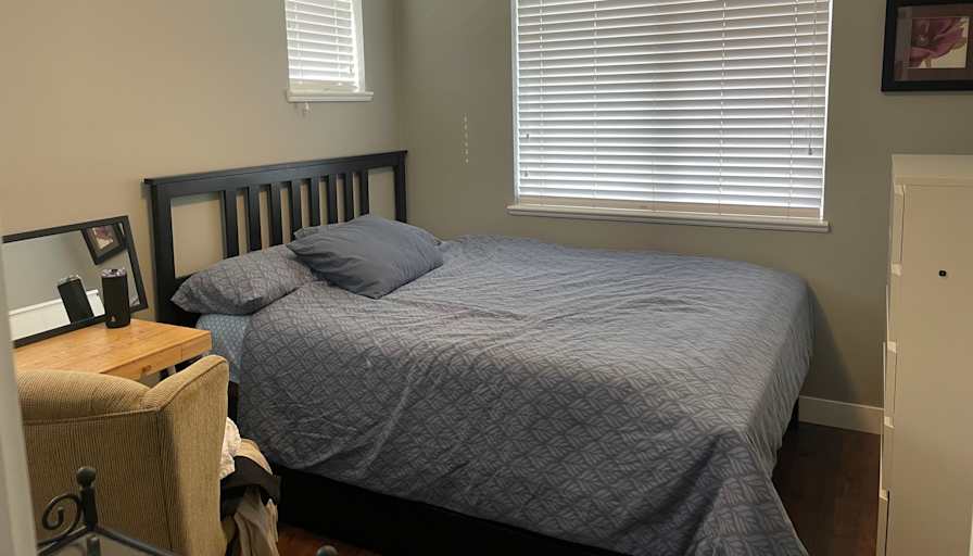 Jenapril Ramos's room