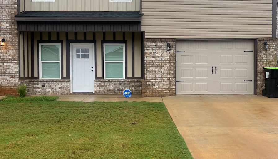 Private room to rent in share house Byron,