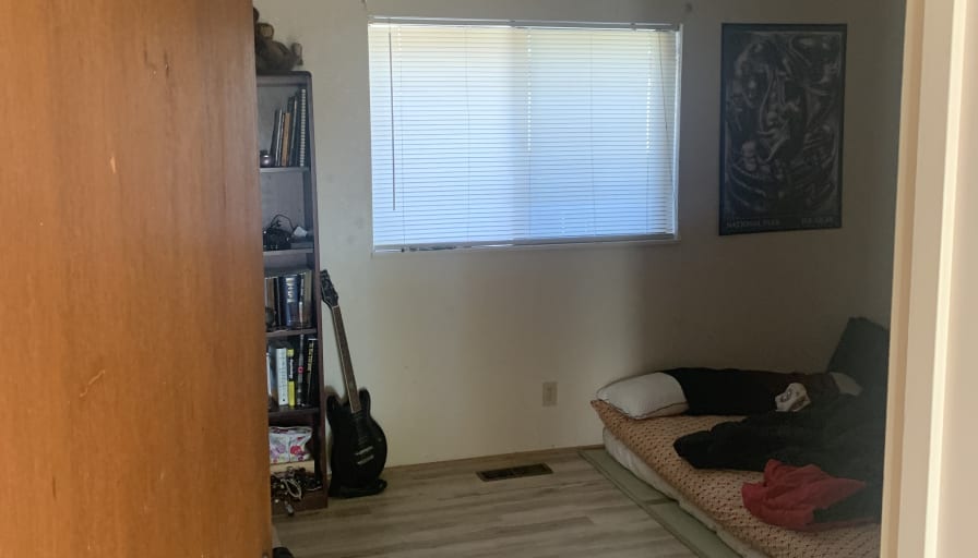 Photo of Ayrik's room