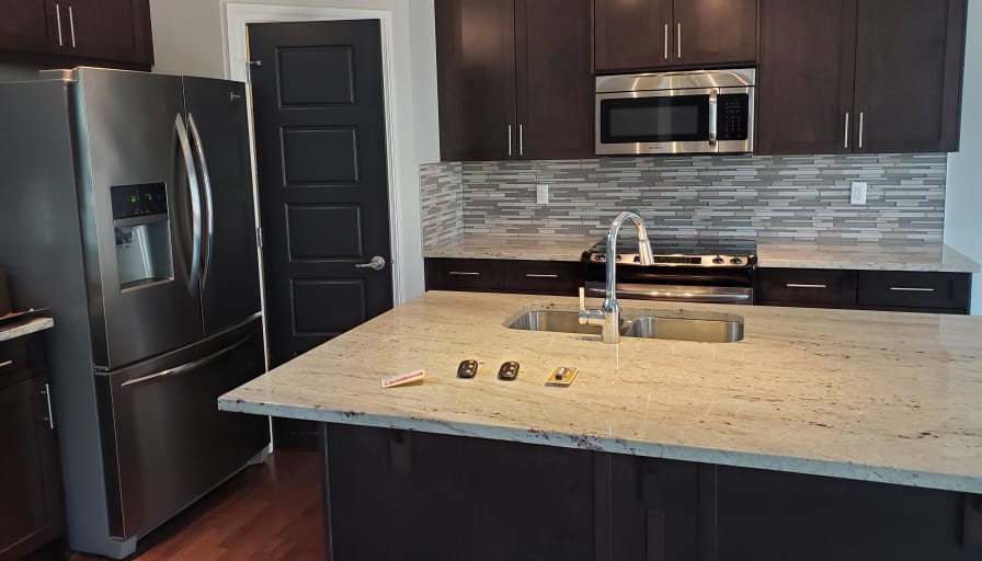 Long (Tony) Duong's room