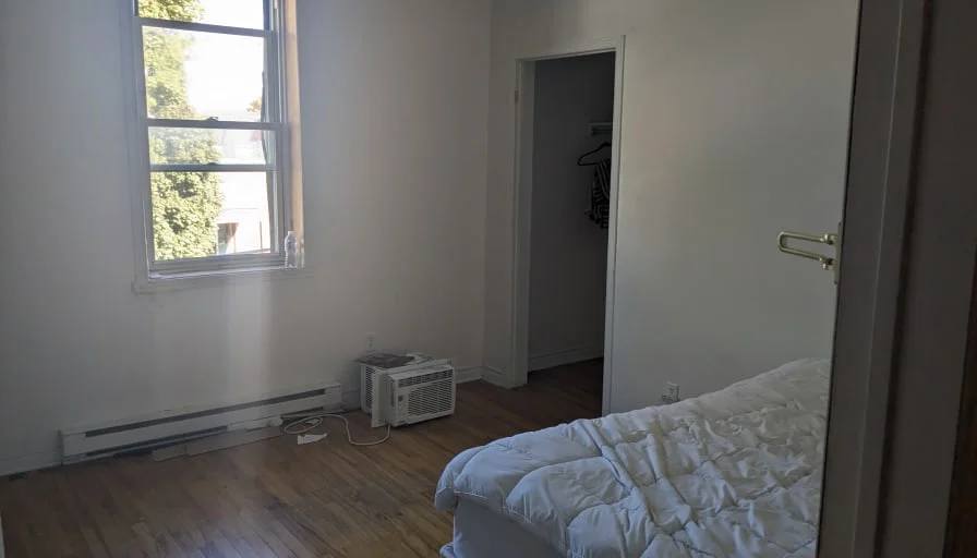 Photo of Jurgen's room