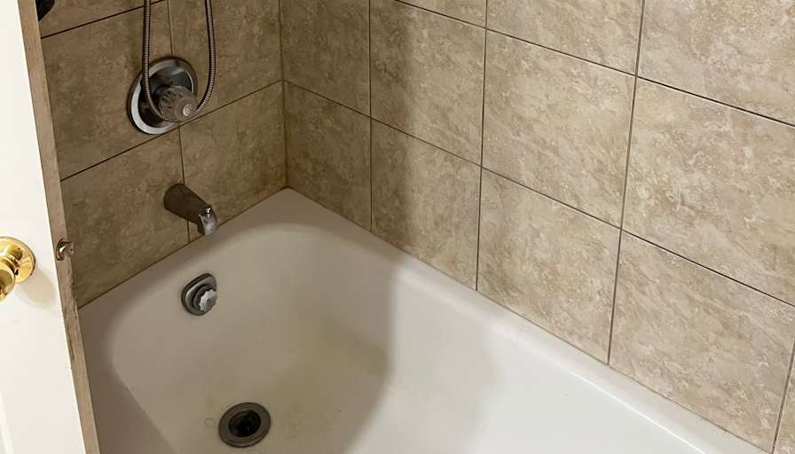 Raoof Aboulisayen's room