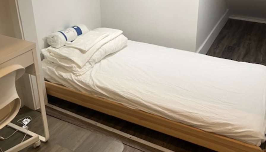Photo of Oliver's room