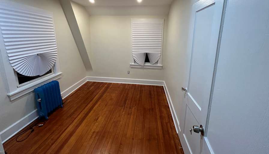 private-room-to-rent-in-share-house-hillside-avenue-roomies