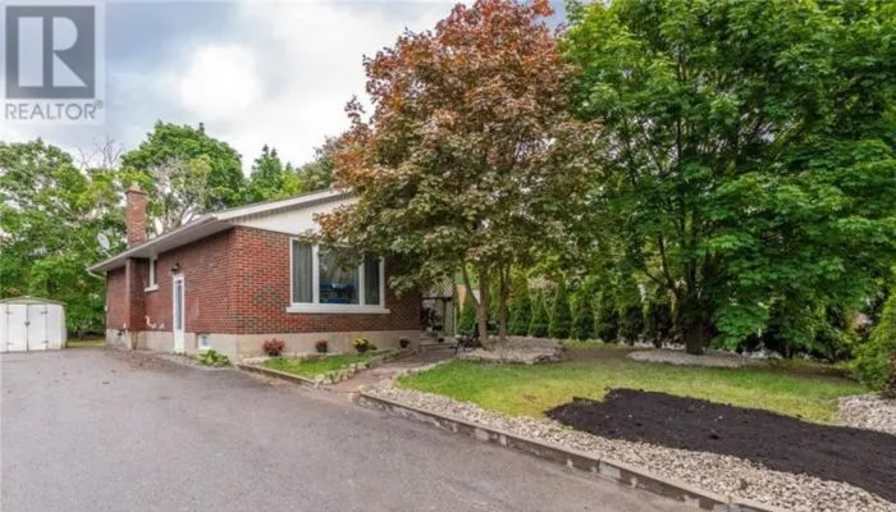 Photo of Curtis's room