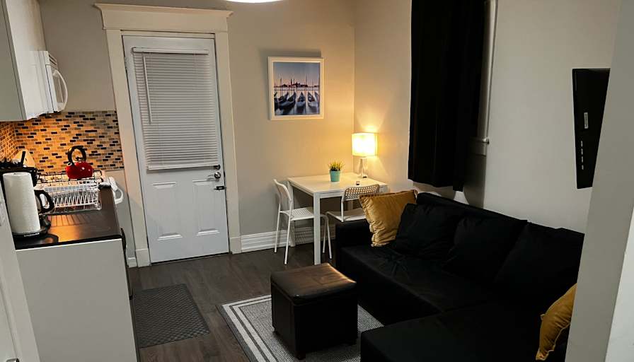 Nick Sarkovski's room