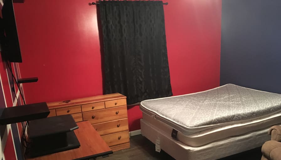 Photo of Sam 's room
