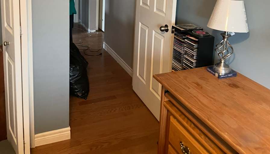 Photo of Randall Dashnay's room