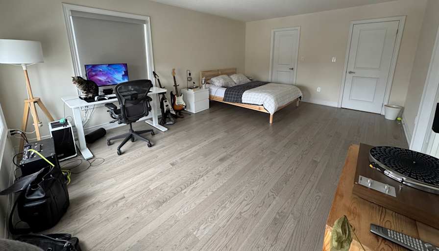 Santiago Mejia Mora's room