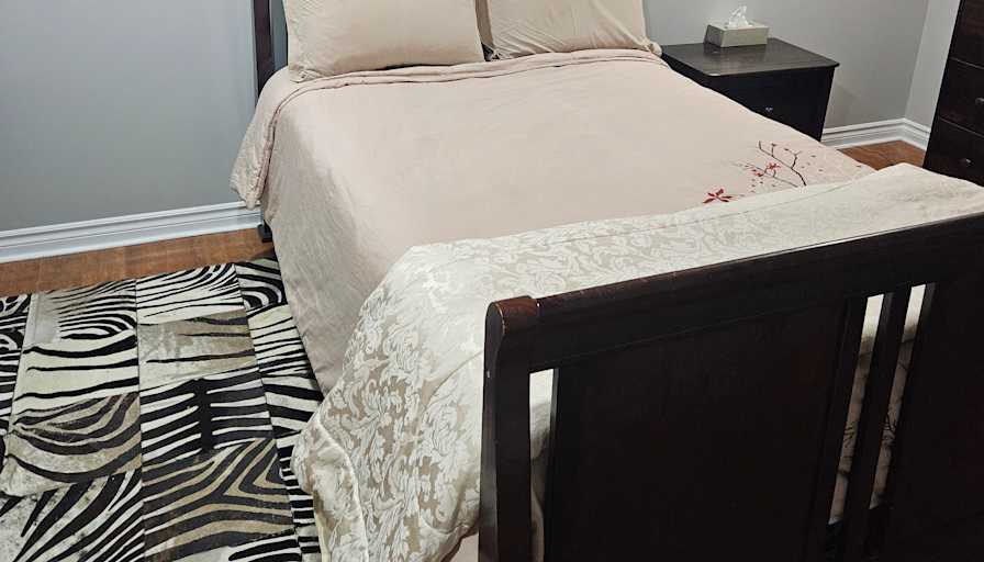 Donnette Jackson's room